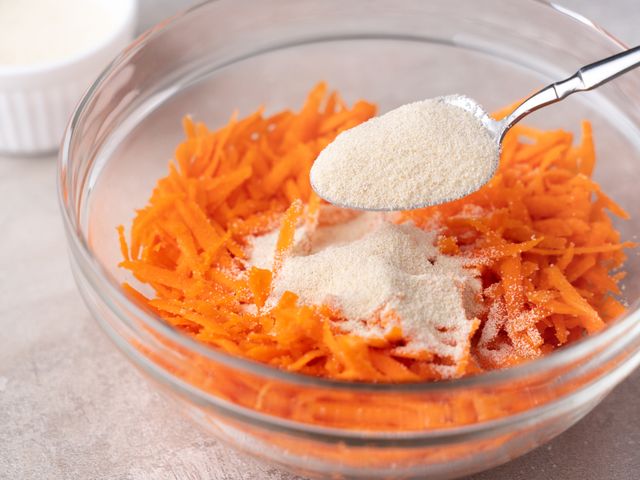 Оладьи из моркови с манкой рецепт 👌 с фото пошаговый | Вкусные закуски