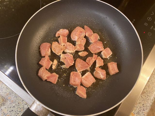 Поджарка из свинины. Как приготовить блюдо - пошаговый рецепт | natali-fashion.ru