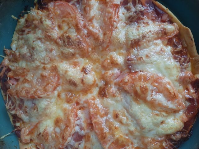 Домашняя пицца по-итальянски с говядиной тушеной Войсковой Спецрезерв – рецепт в духовке