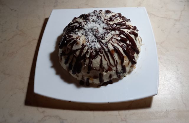 Вафельный торт с вкусным кремом и орешками – как приготовить быстро — Шуба
