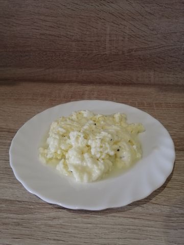 Как приготовить омлет с молоком на сковороде?