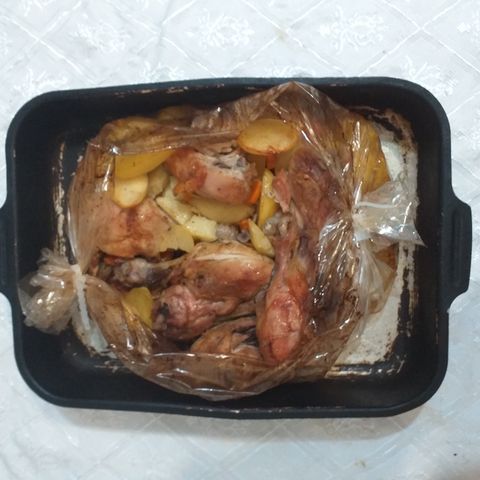 Куриные ножки с картошкой в духовке - рецепт с фото, как запечь пошагово