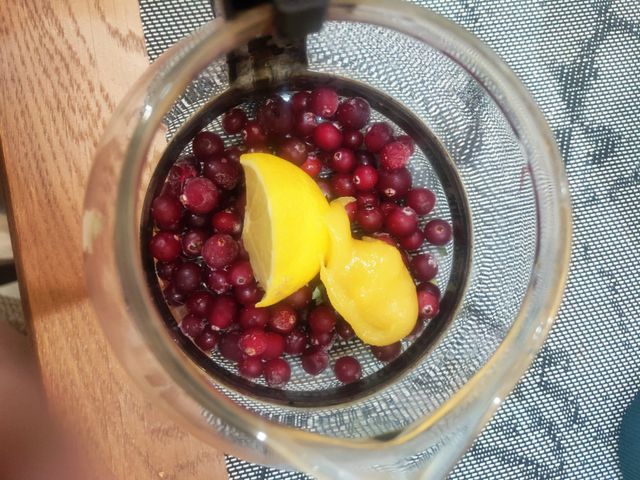 Чай с клюквой и лимоном — рецепт с фото пошагово