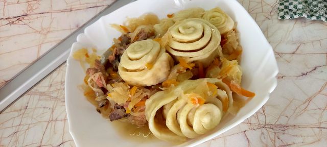 Немецкий штрудель с мясом и картошкой: классический пошаговый рецепт в духовке