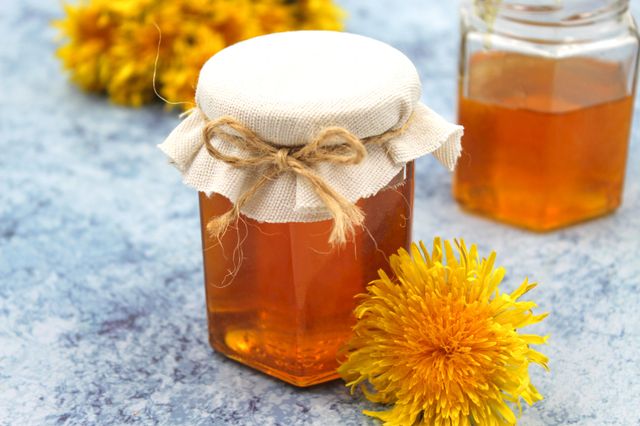 Польза мёда из одуванчиков