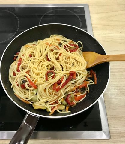 Спагетти с овощами и соевым соусом рецепт – Итальянская кухня: Паста и пицца. «Еда»