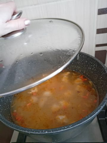 Суп с фрикадельками из свиного фарша