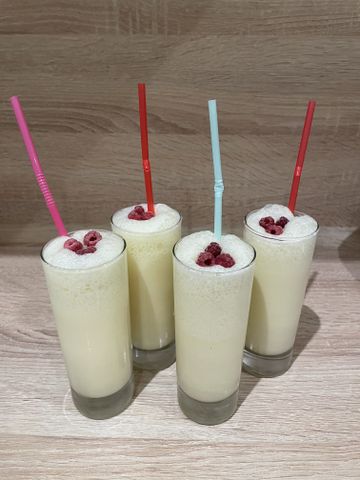 Молочные коктейли: ТОП простых рецептов с разными вкусами