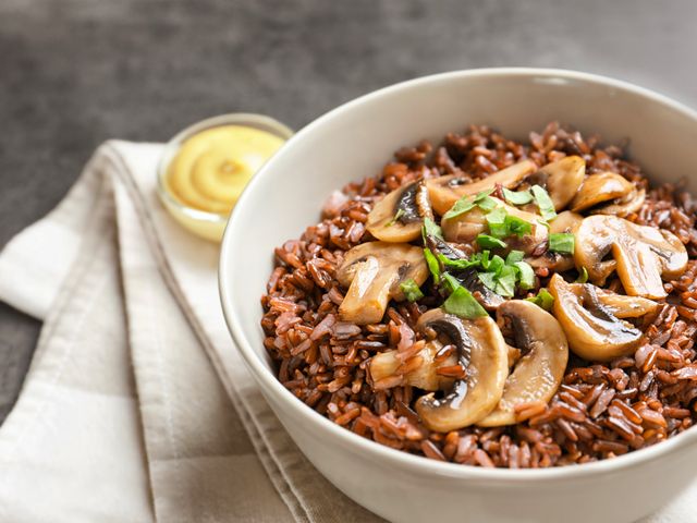 Рецепты с коричневым рисом: вкусные и полезные идеи
