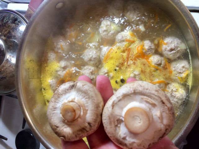 Суп грибной с фрикадельками, пошаговый рецепт на ккал, фото, ингредиенты - alekseeva_iy