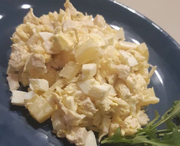 Салат с курицей, ананасами и сыром. Пошаговый рецепт с фото
