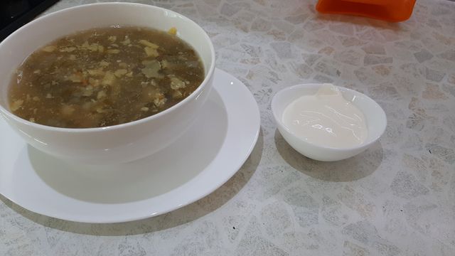 Суп со щавелем и яйцом