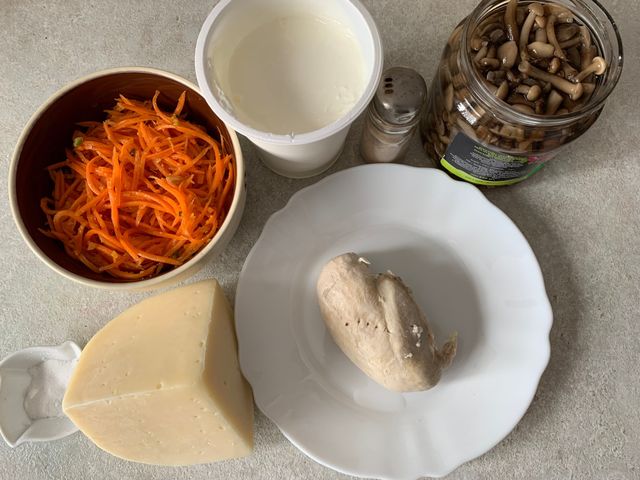 Салат с корейской морковкой и грибами