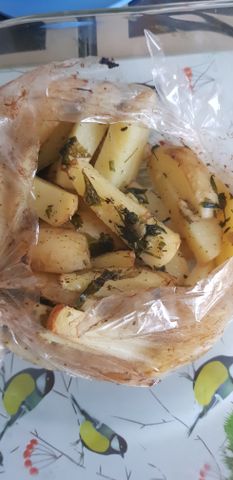 Картофель с грудинкой запечённый в рукаве простой рецепт пошаговый