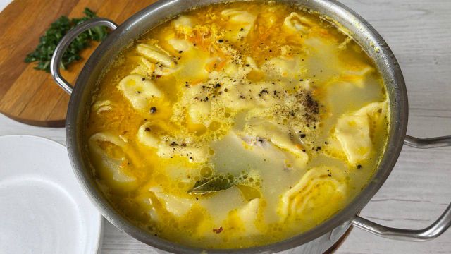 Вкусный куриный суп с сырными рулетиками - klimatcentr-102.ru