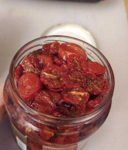 Самый простой и быстрый рецепт вяленых помидоров: готовьте и наслаждайтесь