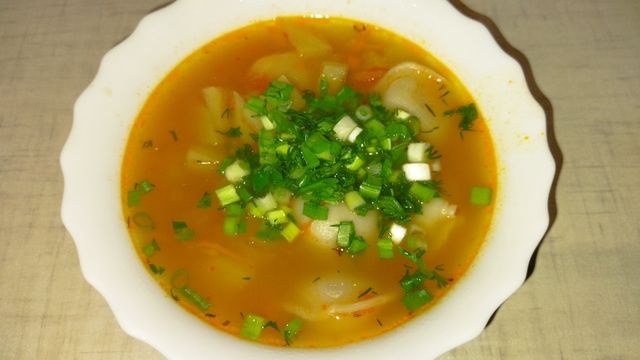 Томатный суп с курицей томатной пастой рисом и картошкой