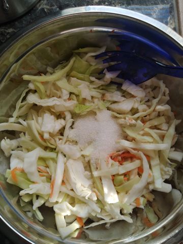 Салат из капусты с болгарским перцем и морковью рецепт фото поша�гово и видео