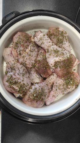 Рецепт: Куриные голени с гречкой в мультиварке - Вкусно и просто
