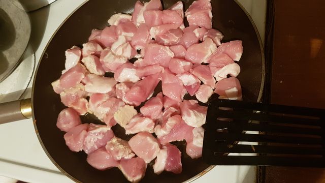 Эскалоп из свинины на сковороде