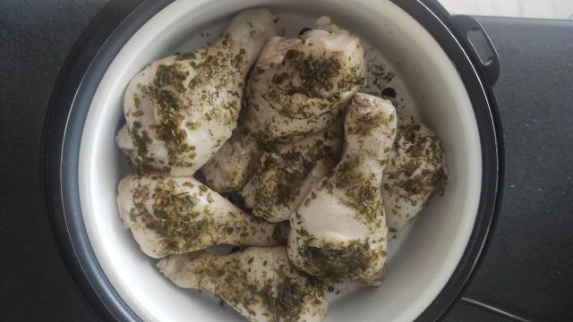Куриные голени в сливочном соусе в мультиварке - калорийность, состав, описание - баня-на-окружной.рф