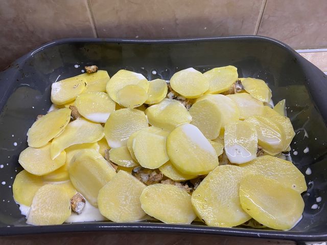 Как приготовить тушёный картофель с овощами в сливочном соусе