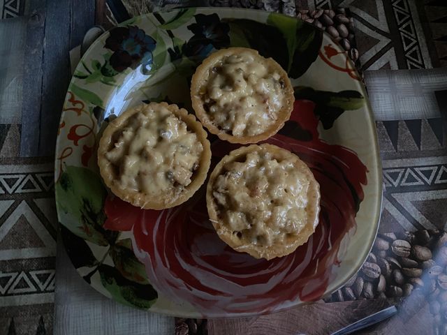 Тарталетки с мясной начинкой