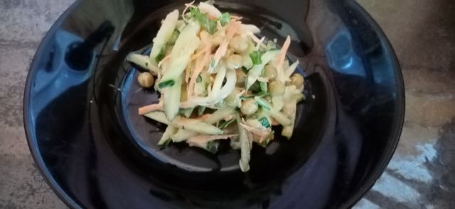 Простой и вкусный овощной салат для похудения