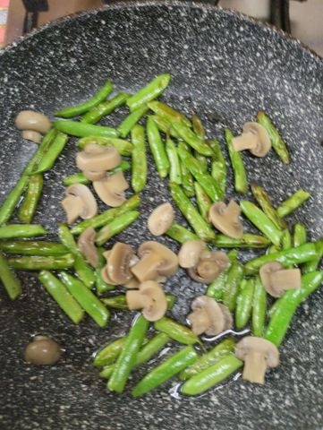 Салат со стручковой фасолью и грибами - рецепты с фото