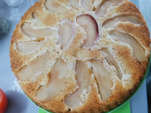 Кекс с яблоками в духовке