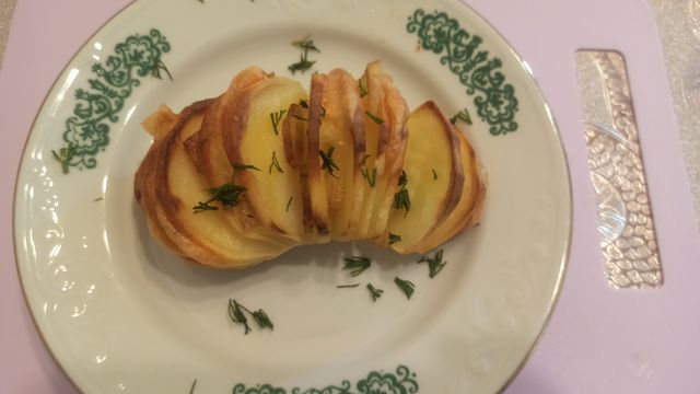 Картошка-гармошка с беконом