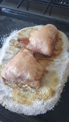 Курица с солью в духовке