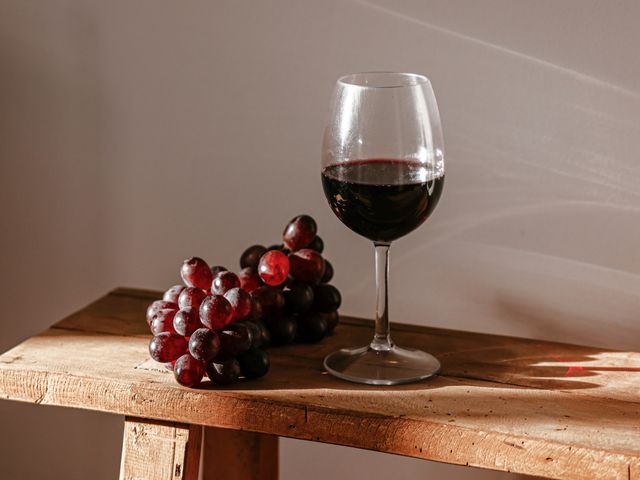 Приготовление самодельного вина в домашних условиях – способы, рецепты и секреты