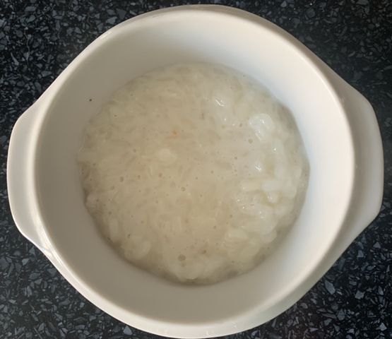 Рецепт Рисовая каша с изюмом и сгущенным молоком в мультиварке