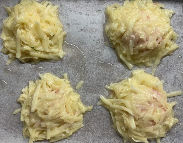 Картофельные драники с фаршем в духовке с сыром