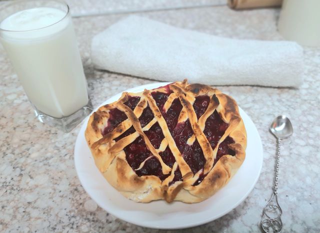 Пирог с филе индейки из слоеного бездрожжевого теста – пошаговый рецепт приготовления с фото