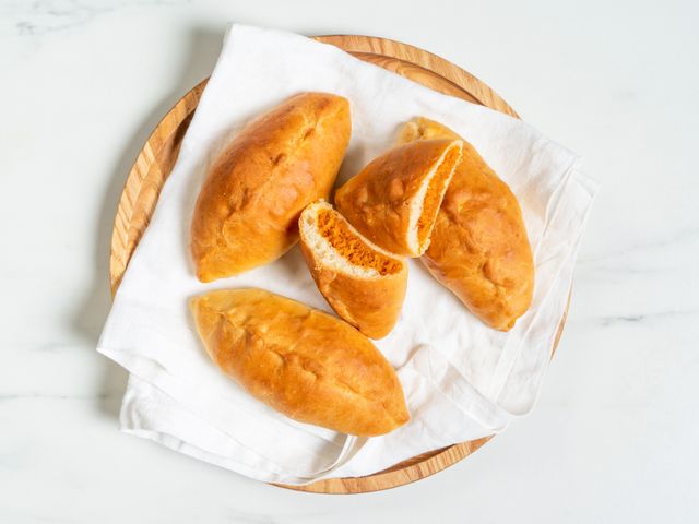 Пирожки с морковью, изюмом и орехами - пошаговый рецепт с фото