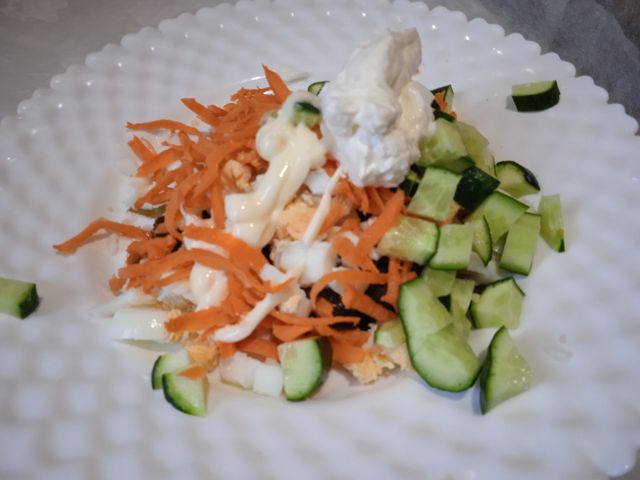 Салат из морской капусты с яйцом и свежим огурцом – пошаговый рецепт приготовления с фото