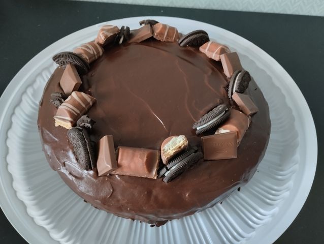 Шоколадный торт с бананами - Лайфхакер