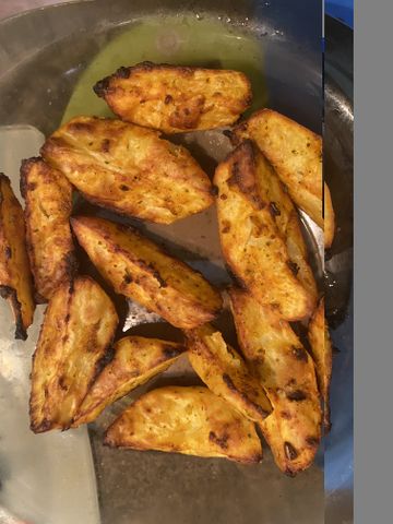 Запеченный картофель по-деревенски с хрустящей корочкой — рецепт с фото и видео