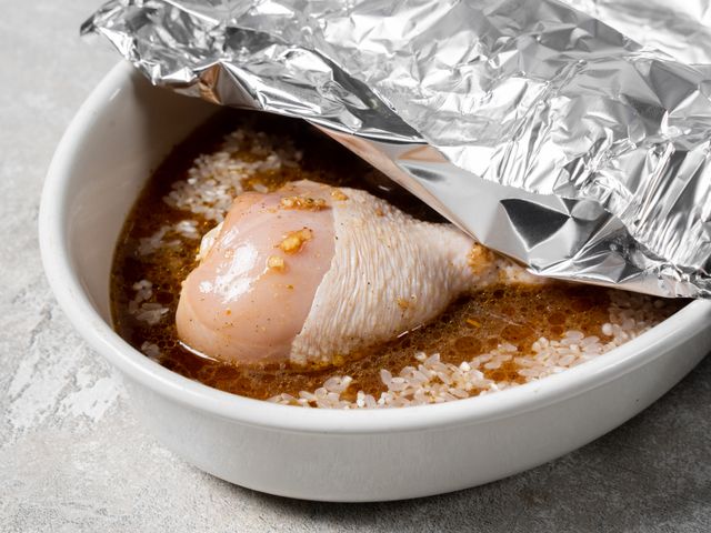 Курица, фаршированная рисом и грибами - пошаговый рецепт с фото