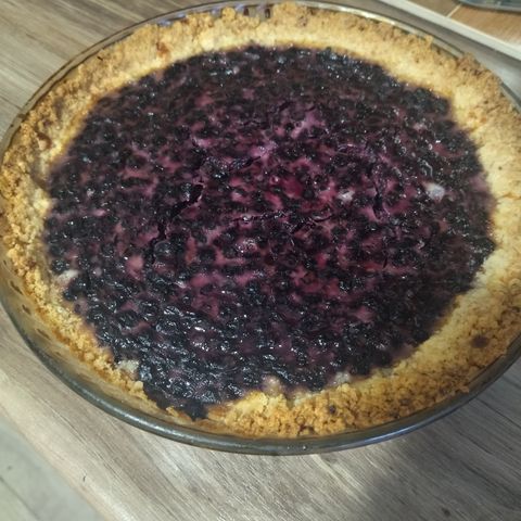 Черничный пирог со сметанной заливкой в духовке (пошаговый рецепт с фото) - Pro Vkusnyashki