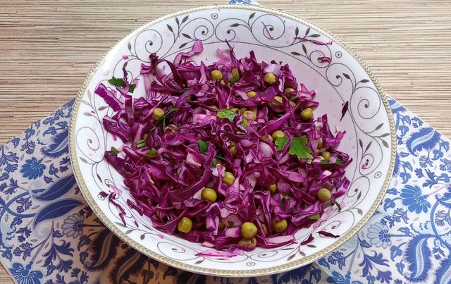 Салат из красной капусты – пошаговый рецепт приготовления с фото