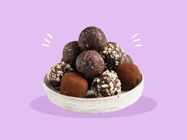 Шоколадные конфеты с сухофруктами и орехами — рецепт с фото пошагово