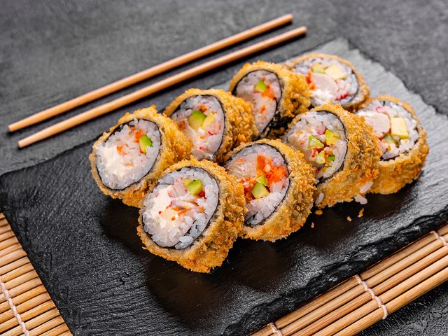 Еда японской кухни: рецепт запеченных ролл в домашних условиях