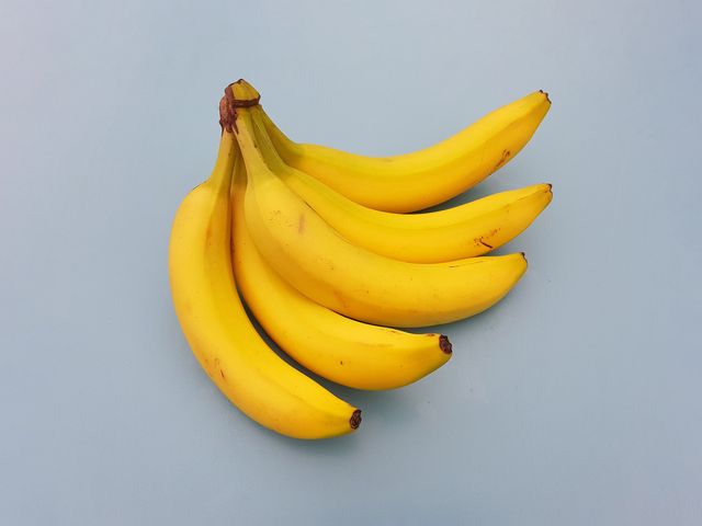 От лишнего веса и рака: свойства зеленых бананов, о которых не знают