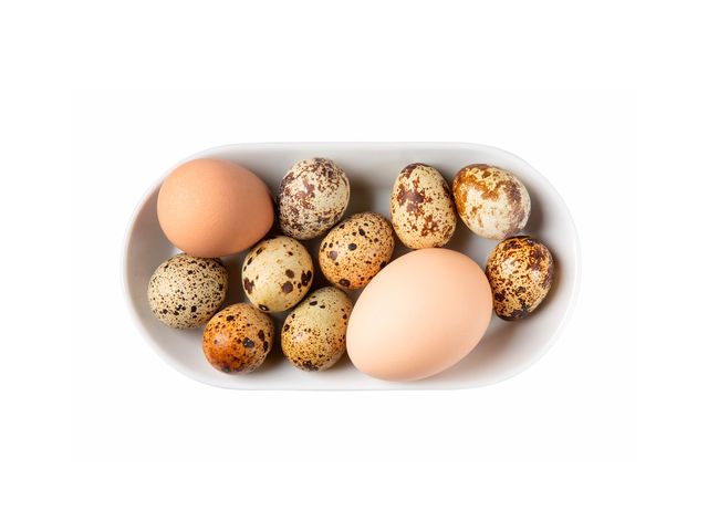 6 грамм яиц. Три вареных яйца калорийность.