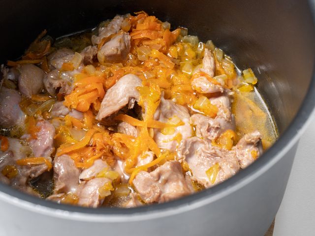 Как приготовить куриные желудки мягкими и сочными?