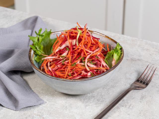 Салат из пекинской капусты с сухариками – кулинарный рецепт