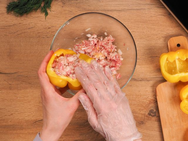 Перец фаршированный половинками в духовке - Пошаговый рецепт с фото. Вторые блюда. Блюда в духовке